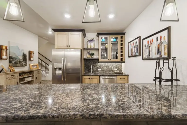 2020-parade-home-44