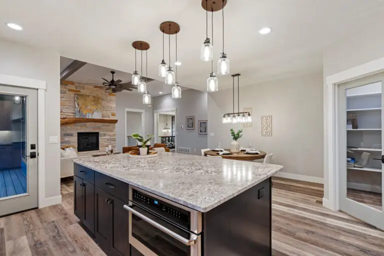 C28 - 28-web-or-mls-10