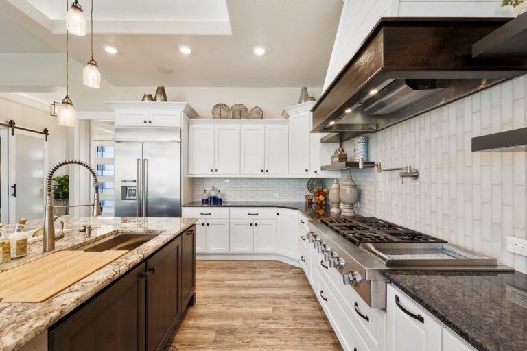 2020-parade-home-15