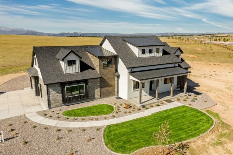 2020-parade-home-6